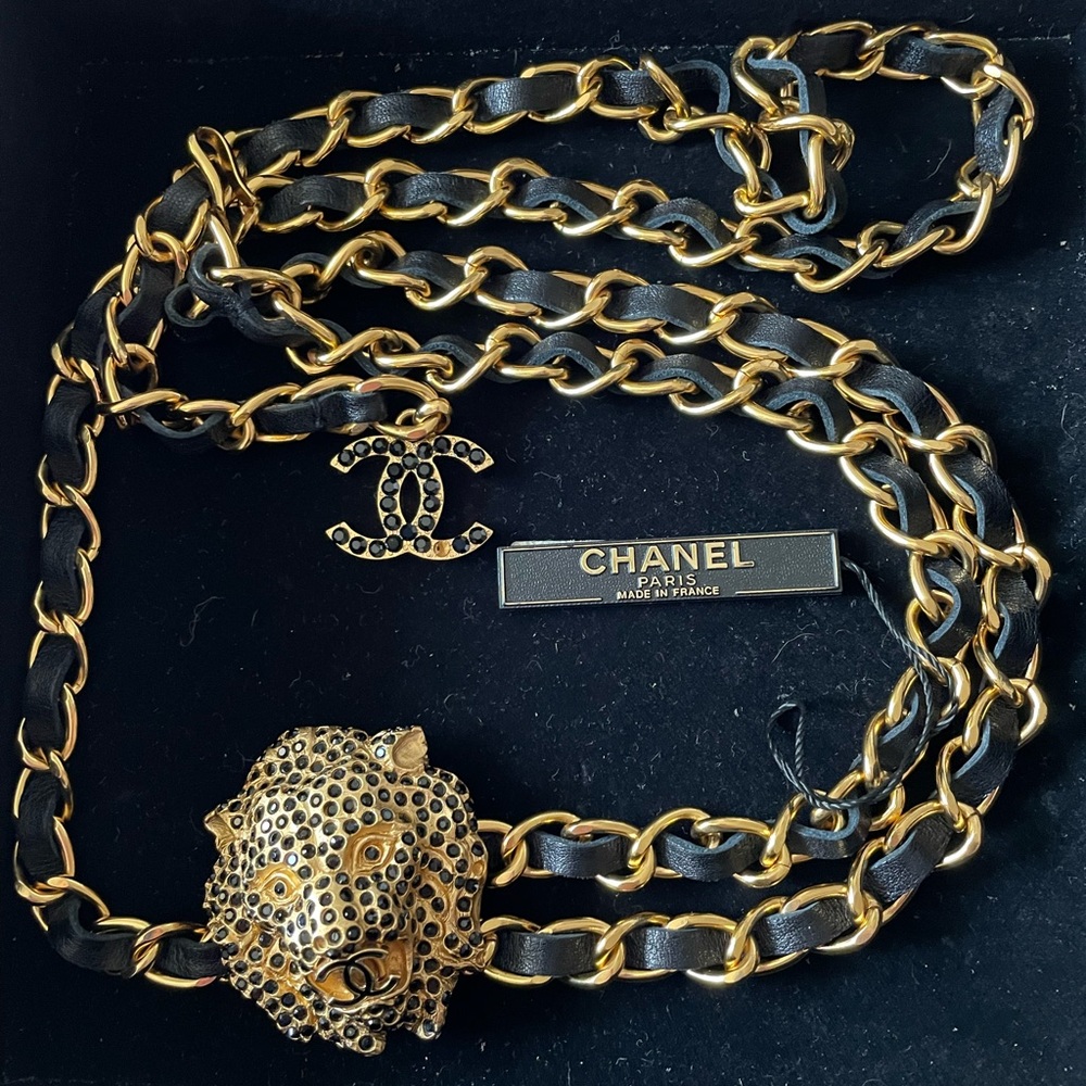 Authentic Vintage CHANEL Chain Belt With Lion’s Head. Extremely Rare! NWT Sz S